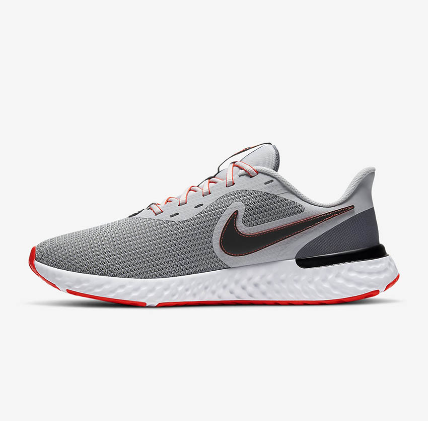 nike revolution 5 photon dust